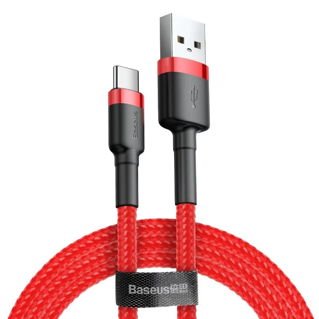 Röd flätad USB-A till USB-C-kabel med svart-röda kontakter