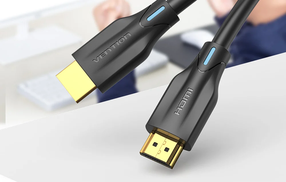Svart HDMI-kabel med guldpläterade kontakter