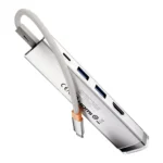 USB-C-hubb i aluminium med certifieringslogotyper